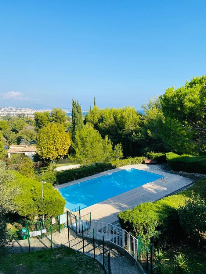 Appartement Cote D'Azur Plage - Piscine - Tennis Villeneuve-Loubet Bagian luar foto
