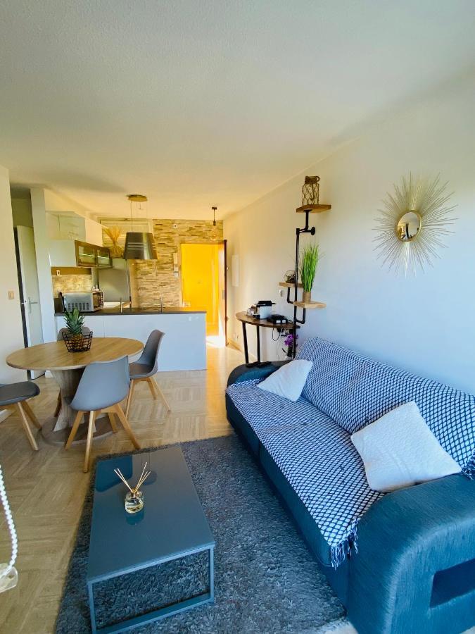 Appartement Cote D'Azur Plage - Piscine - Tennis Villeneuve-Loubet Bagian luar foto