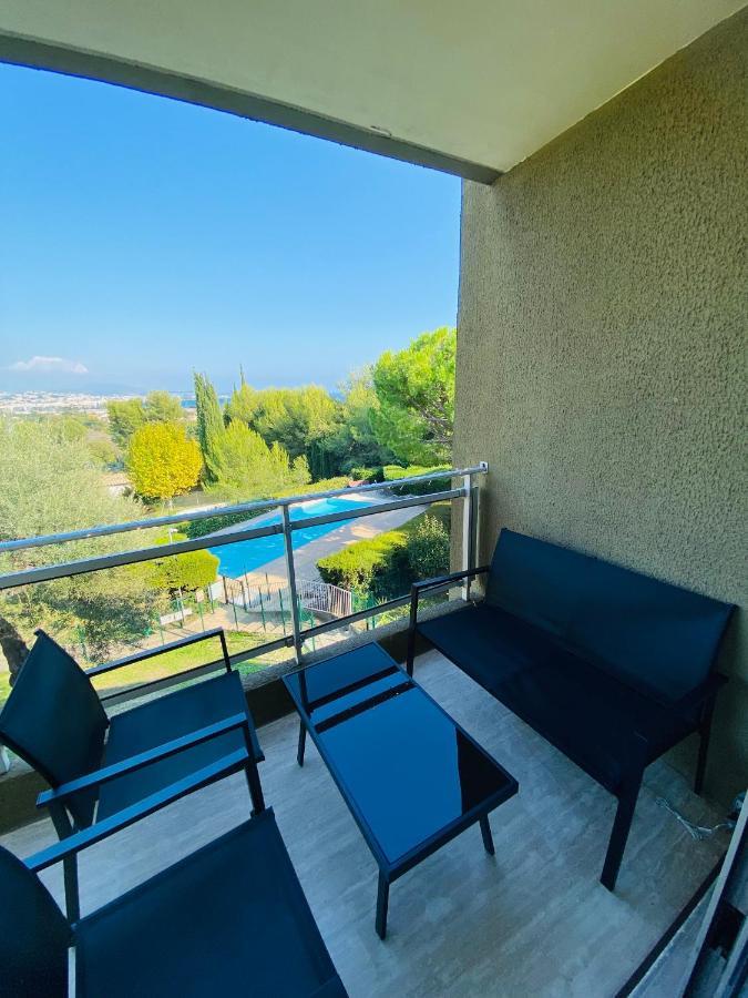 Appartement Cote D'Azur Plage - Piscine - Tennis Villeneuve-Loubet Bagian luar foto